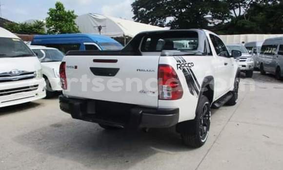 Buy Used Toyota Hilux Surf White Car in Manzini in Manzini Buy Used Toyota Hilux Surf White Car in Manzini in Manzini