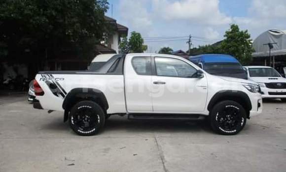 Buy Used Toyota Hilux Surf White Car in Manzini in Manzini Buy Used Toyota Hilux Surf White Car in Manzini in Manzini
