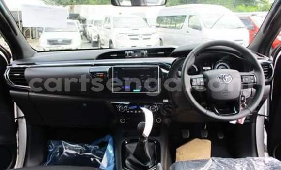 Buy Used Toyota Hilux Surf White Car in Manzini in Manzini Buy Used Toyota Hilux Surf White Car in Manzini in Manzini