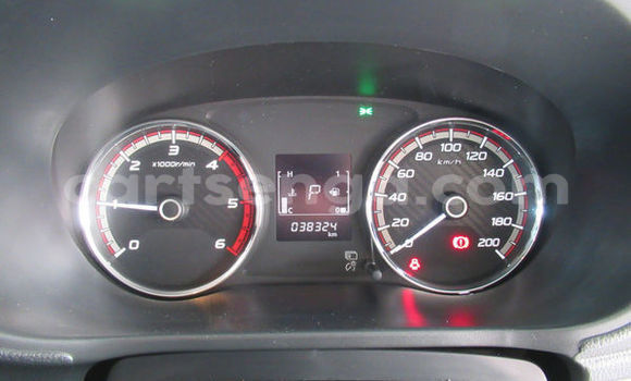 Buy Used Mitsubishi Triton Silver Car in Bhunya in Manzini Buy Used Mitsubishi Triton Silver Car in Bhunya in Manzini