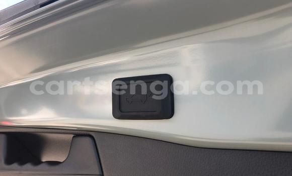 Buy Used Toyota RAV4 White Car in Bhunya in Manzini Buy Used Toyota RAV4 White Car in Bhunya in Manzini