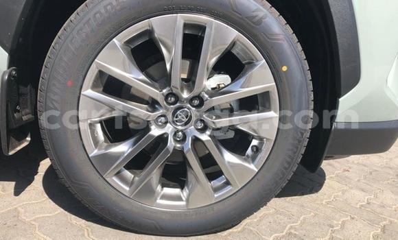 Buy Used Toyota RAV4 White Car in Bhunya in Manzini Buy Used Toyota RAV4 White Car in Bhunya in Manzini