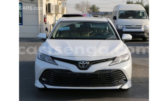 Acheter Import Voiture Toyota Camry Blanc à Import - Dubai, Hhohho Acheter Import Voiture Toyota Camry Blanc à Import - Dubai, Hhohho