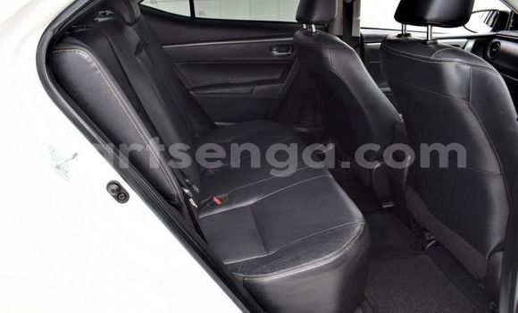 Acheter Occasion Voiture Toyota Corolla Blanc à Big Bend, Lubombo District Acheter Occasion Voiture Toyota Corolla Blanc à Big Bend, Lubombo District