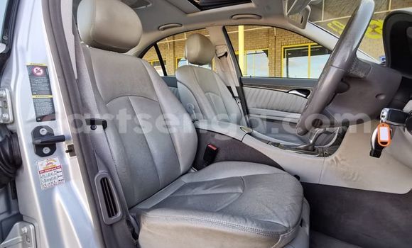 Acheter Occasion Voiture Mercedes‒Benz E-klasse AMG Gris à Big Bend, Lubombo Acheter Occasion Voiture Mercedes‒Benz E-klasse AMG Gris à Big Bend, Lubombo