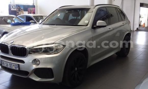 Acheter Occasion Voiture BMW X5 M Gris à Hlatikulu, Shiselweni District Acheter Occasion Voiture BMW X5 M Gris à Hlatikulu, Shiselweni District