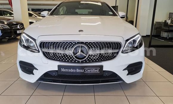 Nunua Ilio tumika Mercedes‒Benz CLA-klasse AMG White Gari ndani ya Big Bend nchini Lubombo Nunua Ilio tumika Mercedes‒Benz CLA-klasse AMG White Gari ndani ya Big Bend nchini Lubombo