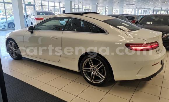 Nunua Ilio tumika Mercedes‒Benz CLA-klasse AMG White Gari ndani ya Big Bend nchini Lubombo Nunua Ilio tumika Mercedes‒Benz CLA-klasse AMG White Gari ndani ya Big Bend nchini Lubombo
