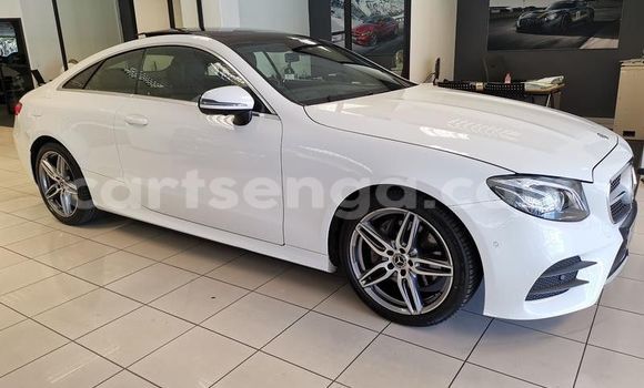 Nunua Ilio tumika Mercedes‒Benz CLA-klasse AMG White Gari ndani ya Big Bend nchini Lubombo Nunua Ilio tumika Mercedes‒Benz CLA-klasse AMG White Gari ndani ya Big Bend nchini Lubombo