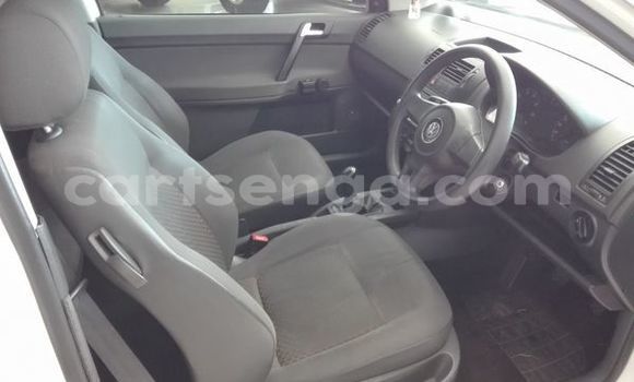 Nunua Ilio tumika Volkswagen Polo White Gari ndani ya Hlatikulu nchini Wilaya ya Shiselweni Nunua Ilio tumika Volkswagen Polo White Gari ndani ya Hlatikulu nchini Wilaya ya Shiselweni
