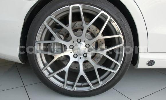 Nunua Ilio tumika Mercedes‒Benz S–Class White Gari ndani ya Hlatikulu nchini Wilaya ya Shiselweni Nunua Ilio tumika Mercedes‒Benz S–Class White Gari ndani ya Hlatikulu nchini Wilaya ya Shiselweni