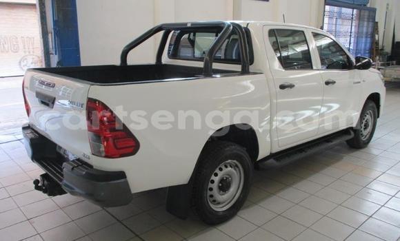 Acheter Occasion Voiture Toyota Hilux Blanc à Mbabane, Manzini Acheter Occasion Voiture Toyota Hilux Blanc à Mbabane, Manzini