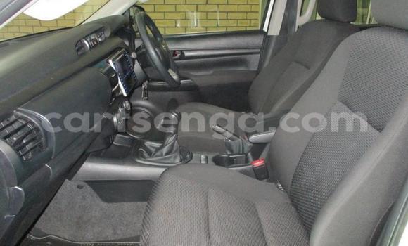 Acheter Occasion Voiture Toyota Hilux Blanc à Mbabane, Manzini Acheter Occasion Voiture Toyota Hilux Blanc à Mbabane, Manzini