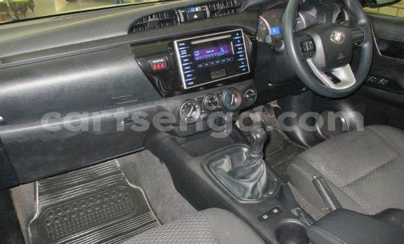 Acheter Occasion Voiture Toyota Hilux Blanc à Mbabane, Manzini Acheter Occasion Voiture Toyota Hilux Blanc à Mbabane, Manzini