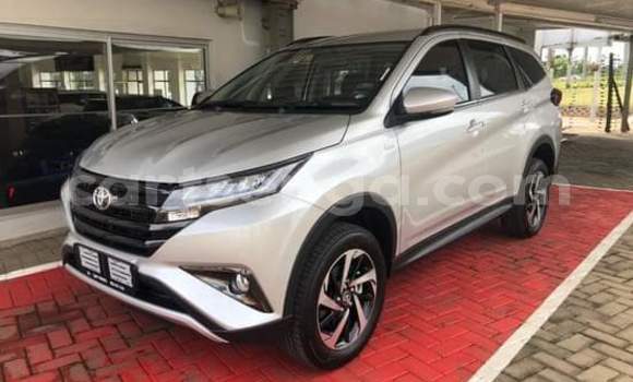 Nunua Ilio tumika Toyota Rush Silver Gari ndani ya Manzini nchini Manzini Nunua Ilio tumika Toyota Rush Silver Gari ndani ya Manzini nchini Manzini