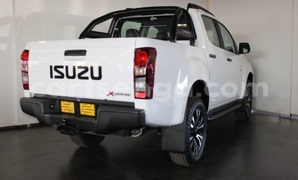 Buy Used Isuzu D–MAX White Car in Bhunya in Manzini Buy Used Isuzu D–MAX White Car in Bhunya in Manzini