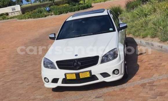 Buy Used Mercedes‒Benz 200 White Car in Big Bend in Lubombo