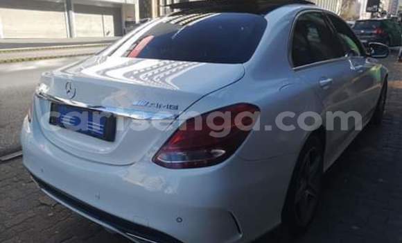 Acheter Occasion Voiture Mercedes‒Benz AMG GLC Blanc à Big Bend, Lubombo Acheter Occasion Voiture Mercedes‒Benz AMG GLC Blanc à Big Bend, Lubombo