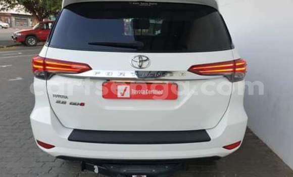 Buy Used Toyota Fortuner White Car in Big Bend in Lubombo Buy Used Toyota Fortuner White Car in Big Bend in Lubombo