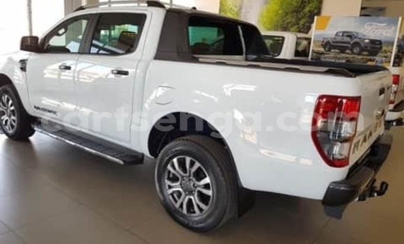Nunua Ilio tumika Ford Ranger White Gari ndani ya Big Bend nchini Lubombo Nunua Ilio tumika Ford Ranger White Gari ndani ya Big Bend nchini Lubombo