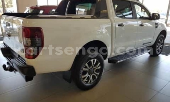 Nunua Ilio tumika Ford Ranger White Gari ndani ya Big Bend nchini Lubombo Nunua Ilio tumika Ford Ranger White Gari ndani ya Big Bend nchini Lubombo