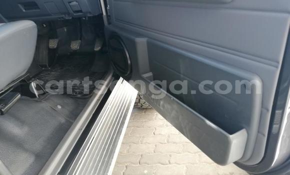 Nunua Ilio tumika Toyota Land Cruiser Brown Gari ndani ya Manzini nchini Manzini Nunua Ilio tumika Toyota Land Cruiser Brown Gari ndani ya Manzini nchini Manzini