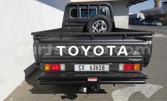 Nunua Ilio tumika Toyota Land Cruiser Brown Gari ndani ya Manzini nchini Manzini Nunua Ilio tumika Toyota Land Cruiser Brown Gari ndani ya Manzini nchini Manzini