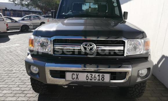 Nunua Ilio tumika Toyota Land Cruiser Brown Gari ndani ya Manzini nchini Manzini Nunua Ilio tumika Toyota Land Cruiser Brown Gari ndani ya Manzini nchini Manzini