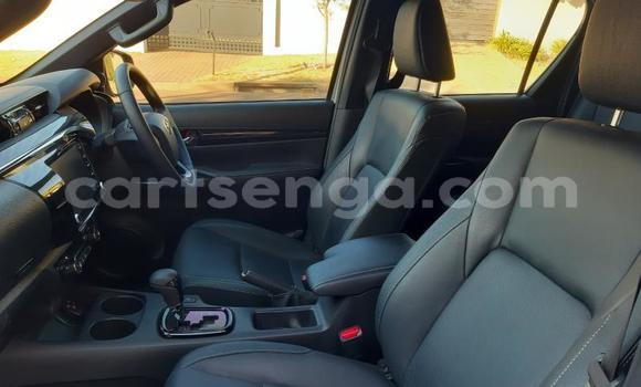 Acheter Occasion Voiture Toyota Hilux Surf Gris à Manzini, Manzini Acheter Occasion Voiture Toyota Hilux Surf Gris à Manzini, Manzini