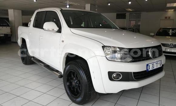 Nunua Ilio tumika Volkswagen Amarok White Gari ndani ya Manzini nchini Manzini Nunua Ilio tumika Volkswagen Amarok White Gari ndani ya Manzini nchini Manzini