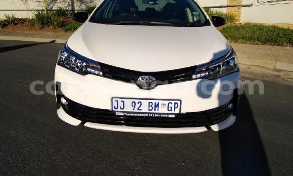 Acheter Occasion Voiture Toyota Corolla II Blanc à Mbabane, Manzini Acheter Occasion Voiture Toyota Corolla II Blanc à Mbabane, Manzini
