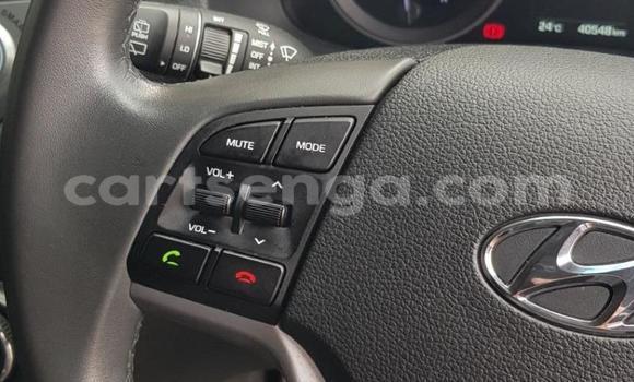 Nunua Ilio tumika Hyundai Tucson White Gari ndani ya Manzini nchini Manzini Nunua Ilio tumika Hyundai Tucson White Gari ndani ya Manzini nchini Manzini