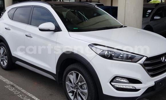Nunua Ilio tumika Hyundai Tucson White Gari ndani ya Manzini nchini Manzini Nunua Ilio tumika Hyundai Tucson White Gari ndani ya Manzini nchini Manzini