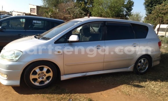 Nunua Ilio tumika Toyota Ipsum Silver Gari ndani ya Manzini nchini Manzini