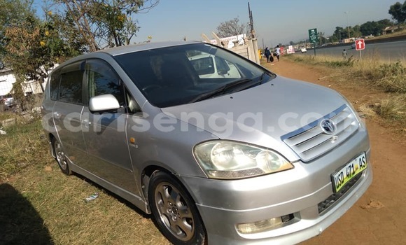 Nunua Ilio tumika Toyota Ipsum Silver Gari ndani ya Manzini nchini Manzini Nunua Ilio tumika Toyota Ipsum Silver Gari ndani ya Manzini nchini Manzini