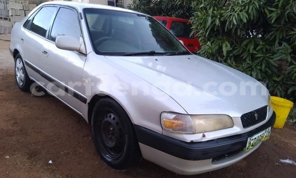 Nunua Ilio tumika Toyota Sprinter Silver Gari ndani ya Manzini nchini Manzini