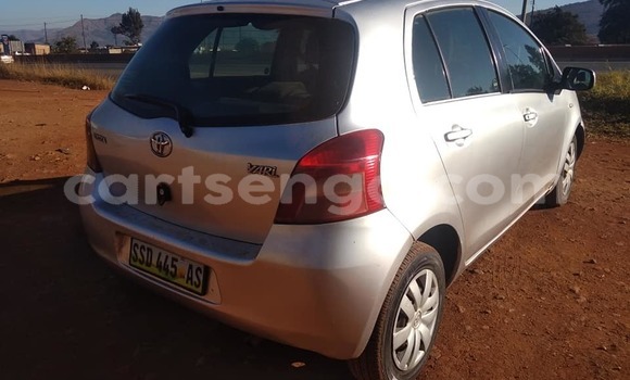 Nunua Ilio tumika Toyota Yaris Silver Gari ndani ya Manzini nchini Manzini Nunua Ilio tumika Toyota Yaris Silver Gari ndani ya Manzini nchini Manzini