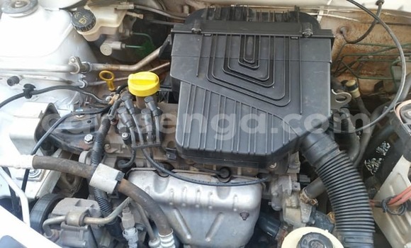 Nunua Ilio tumika Renault Sandero White Gari ndani ya Manzini nchini Manzini Nunua Ilio tumika Renault Sandero White Gari ndani ya Manzini nchini Manzini
