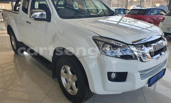 Acheter Occasion Voiture Isuzu KB Blanc à Manzini, Manzini Acheter Occasion Voiture Isuzu KB Blanc à Manzini, Manzini