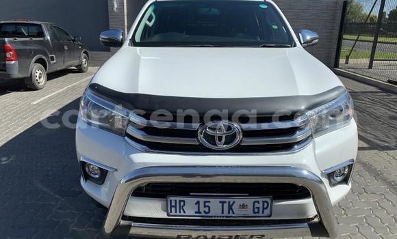 Buy Used Toyota Hilux White Car in Manzini in Manzini