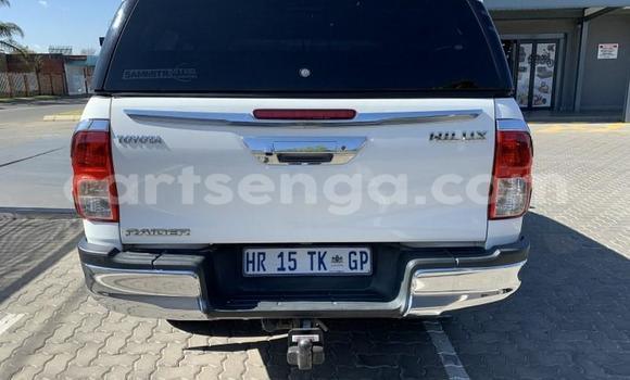 Acheter Occasion Voiture Toyota Hilux Blanc à Manzini, Manzini Acheter Occasion Voiture Toyota Hilux Blanc à Manzini, Manzini