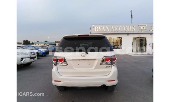 Buy Import Toyota Fortuner White Car in Import - Dubai in Hhohho Buy Import Toyota Fortuner White Car in Import - Dubai in Hhohho