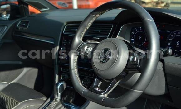 Nunua Ilio tumika Volkswagen Golf R Blue Gari ndani ya Manzini nchini Manzini Nunua Ilio tumika Volkswagen Golf R Blue Gari ndani ya Manzini nchini Manzini