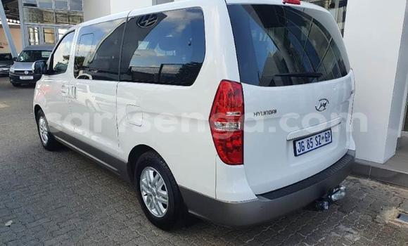Acheter Occasion Voiture Hyundai H1 Blanc à Manzini, Manzini Acheter Occasion Voiture Hyundai H1 Blanc à Manzini, Manzini