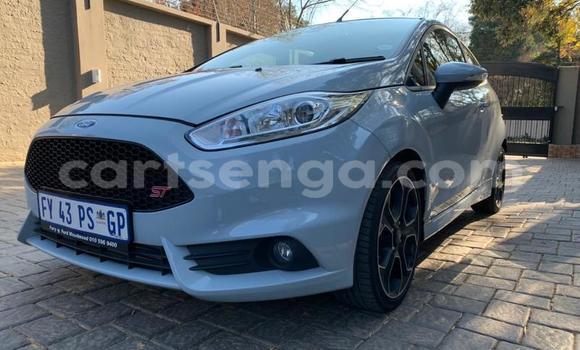 Nunua Ilio tumika Ford Fiesta ST Silver Gari ndani ya Ezulwini nchini Hhohho Nunua Ilio tumika Ford Fiesta ST Silver Gari ndani ya Ezulwini nchini Hhohho