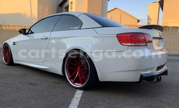 Acheter Occasion Voiture BMW M3 Blanc à Big Bend, Lubombo District Acheter Occasion Voiture BMW M3 Blanc à Big Bend, Lubombo District