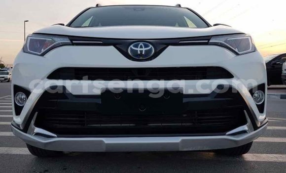 Buy Import Toyota RAV4 White Car in Import - Dubai in Hhohho Buy Import Toyota RAV4 White Car in Import - Dubai in Hhohho