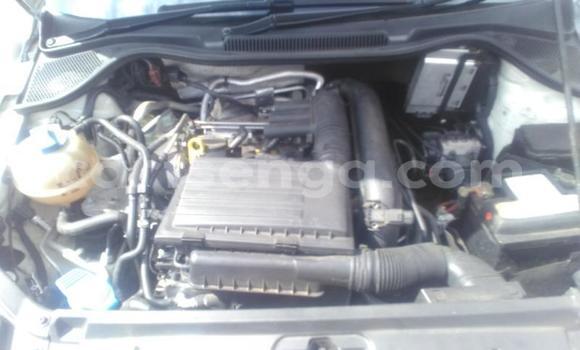 Nunua Ilio tumika Volkswagen Polo White Gari ndani ya Ezulwini nchini Hhohho Nunua Ilio tumika Volkswagen Polo White Gari ndani ya Ezulwini nchini Hhohho