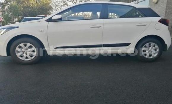 Acheter Occasion Voiture Hyundai i20 Blanc à Manzini, Manzini Acheter Occasion Voiture Hyundai i20 Blanc à Manzini, Manzini