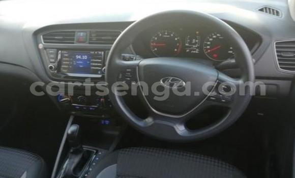 Acheter Occasion Voiture Hyundai i20 Blanc à Manzini, Manzini Acheter Occasion Voiture Hyundai i20 Blanc à Manzini, Manzini